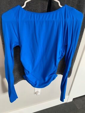 Free People Women's Long Sleeve Blue Boatneck Top with Scoop Back M/L